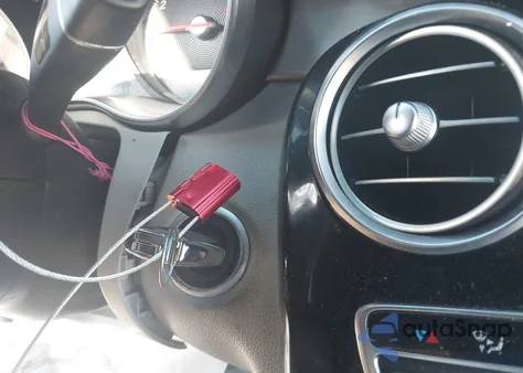 2017 Mercedes-Benz C 300 из США, поврежденный, VIN WDDWK4JB7HF532758